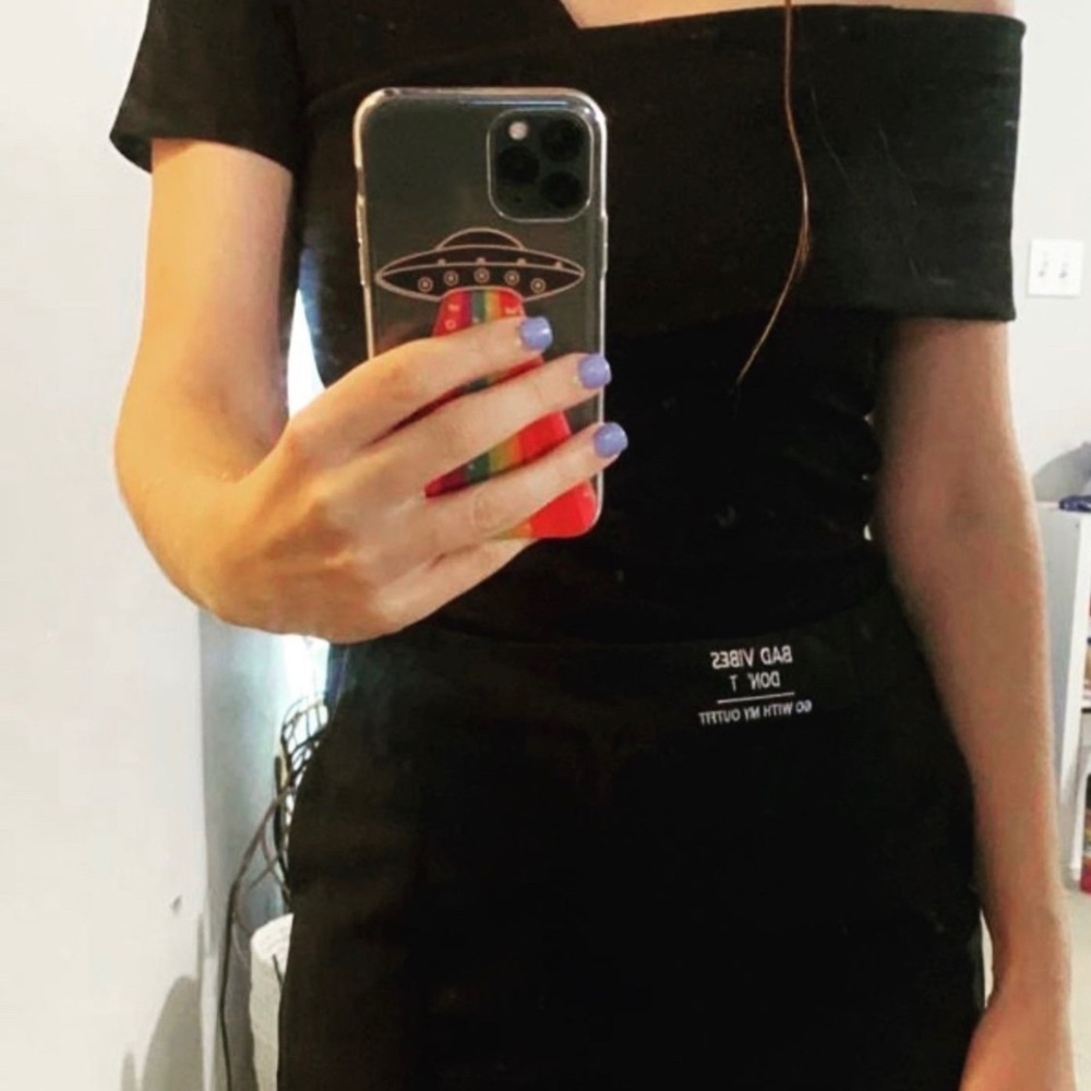 Short Size L - Picture 2 of 7